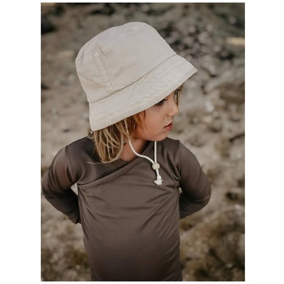 The Simple Folk | The SPF 50+ Swim Top Dune | 6/9 M - Picture 6 of 16